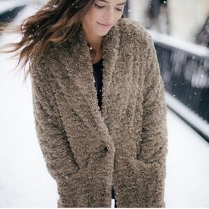 Aritzia Wilfred Free Grete Teddy Jacket size M